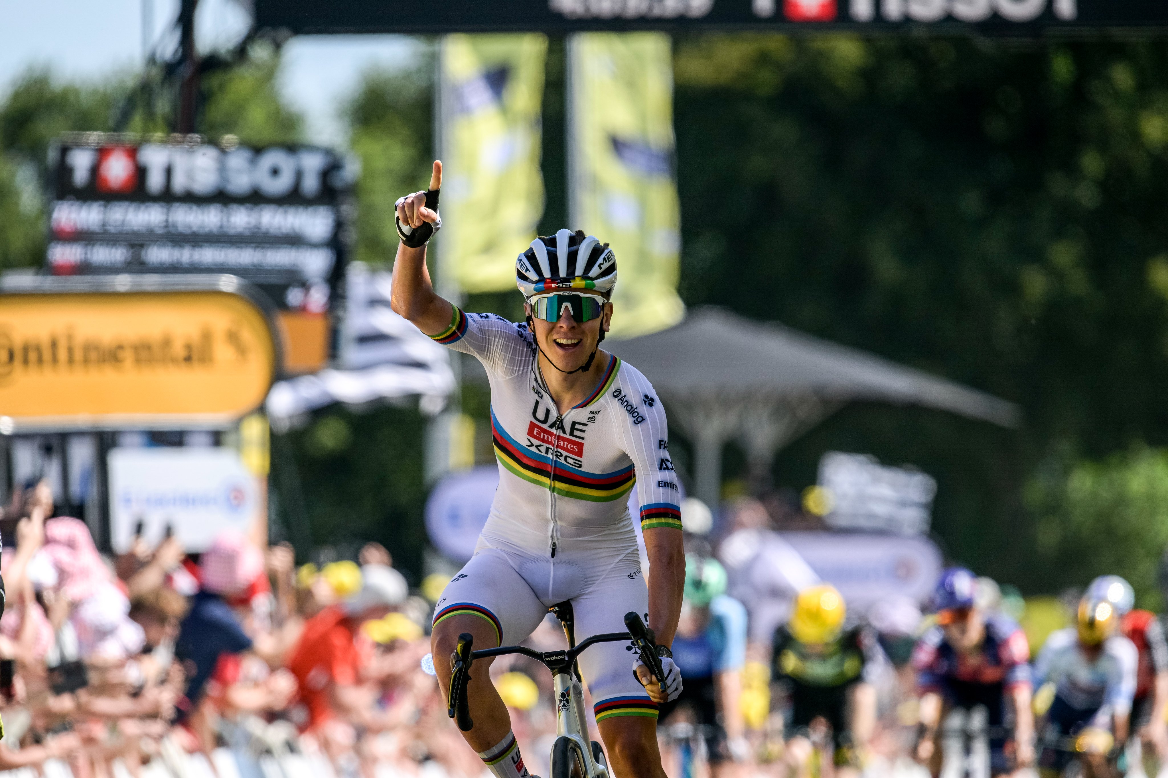 🚨🏆🚴🏻‍♂️🇫🇷Tour de France: Pogačar conquista il Mûr-de-Bretagne !🌈🇸🇮