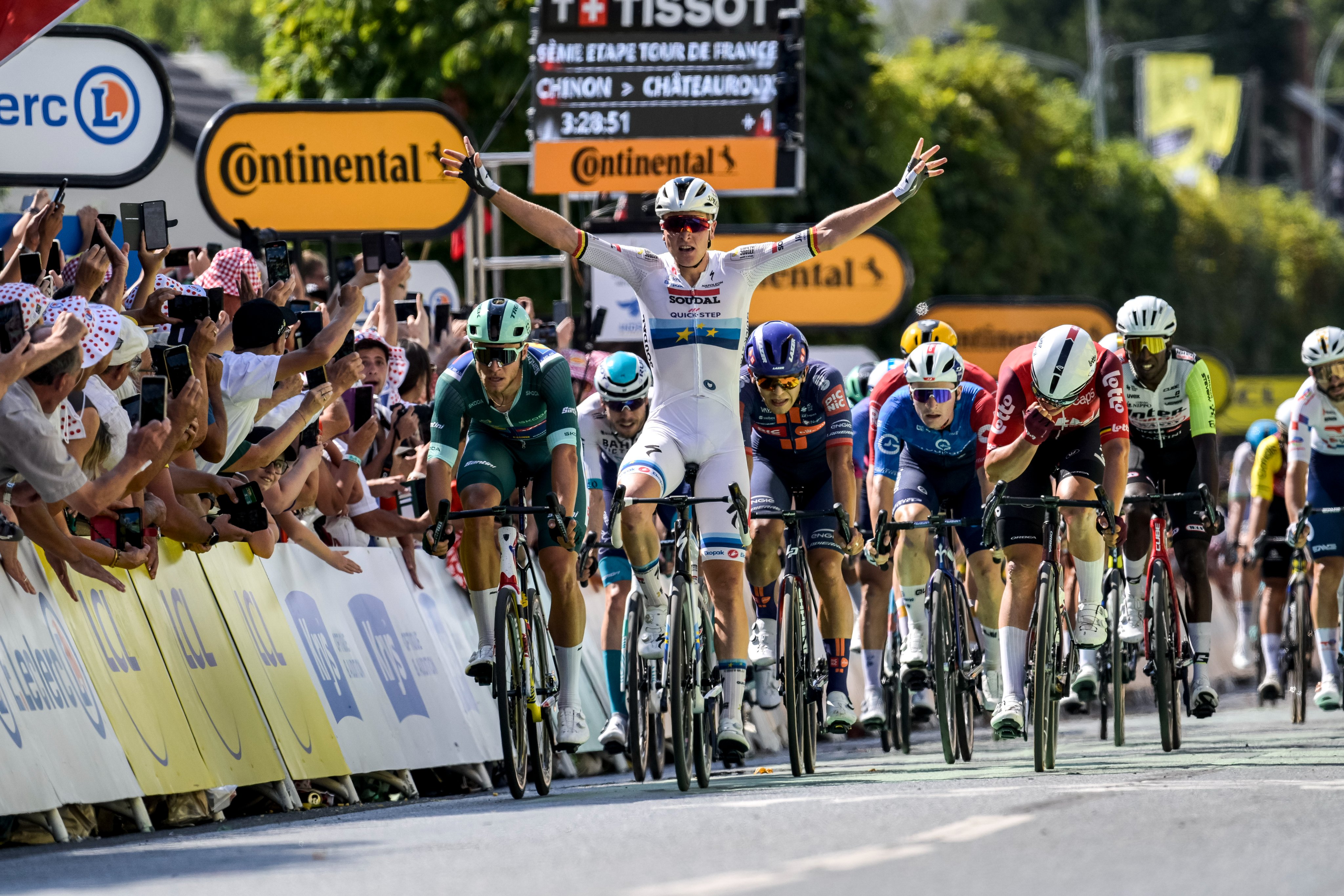 🚨🏆🚴🏻‍♂️🇫🇷Tour de France: Merlier conquista il successo, l’Alpecin dà spettacolo!🇧🇪