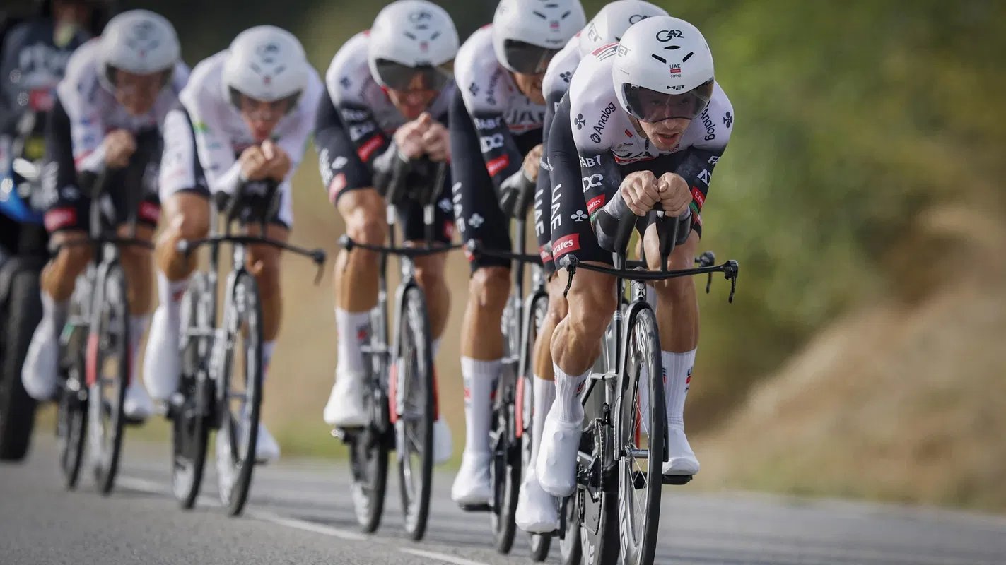 🚨🏆🚴🏻‍♂️🇪🇸Vuelta a España: trionfo UAE, Vingegaard in rosso!🇦🇪🇩🇰