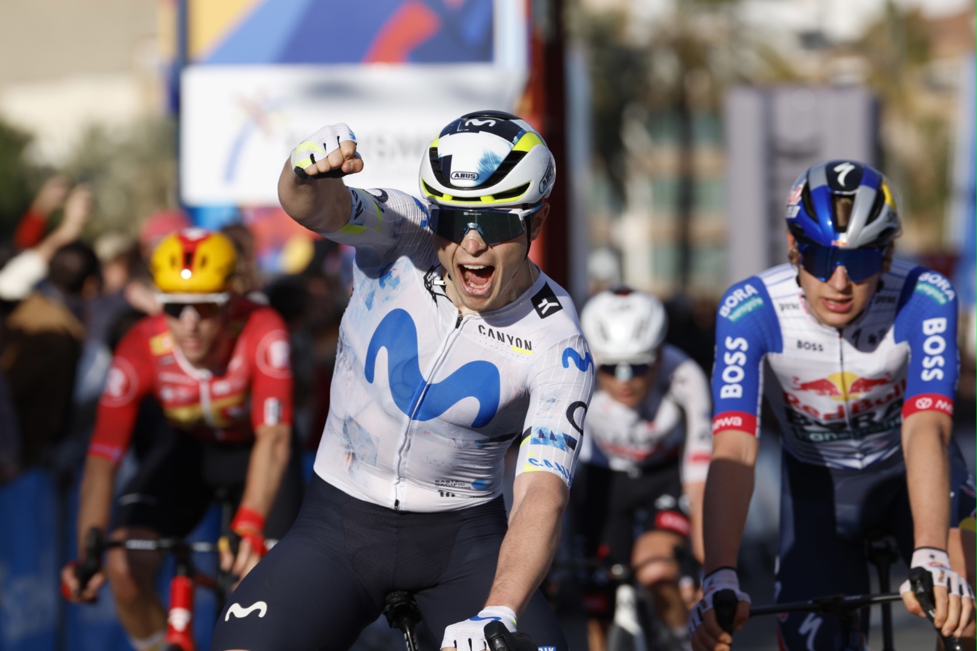 🚨🏆🚴🏻‍♂️🇪🇸Volta Comunitat Valenciana: García Pierna ed Evenepoel festeggiano a Valencia!🇪🇸🇧🇪