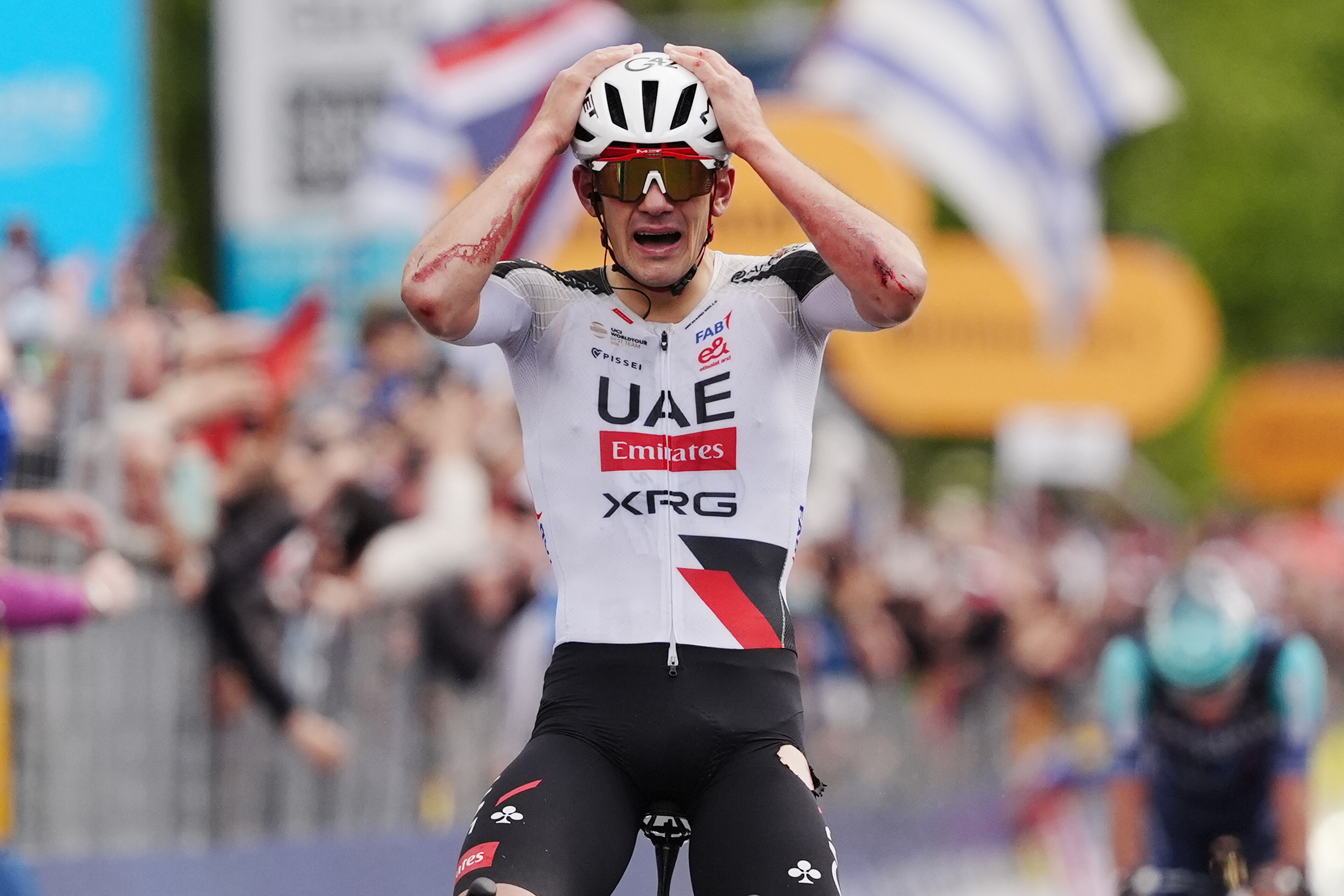GIRO D'ITALIA 2026 - 5° TAPPA: PRIMA FUGA A POTENZA, ARRIETA TRIONFA, A EULÁLIO LA ROSA