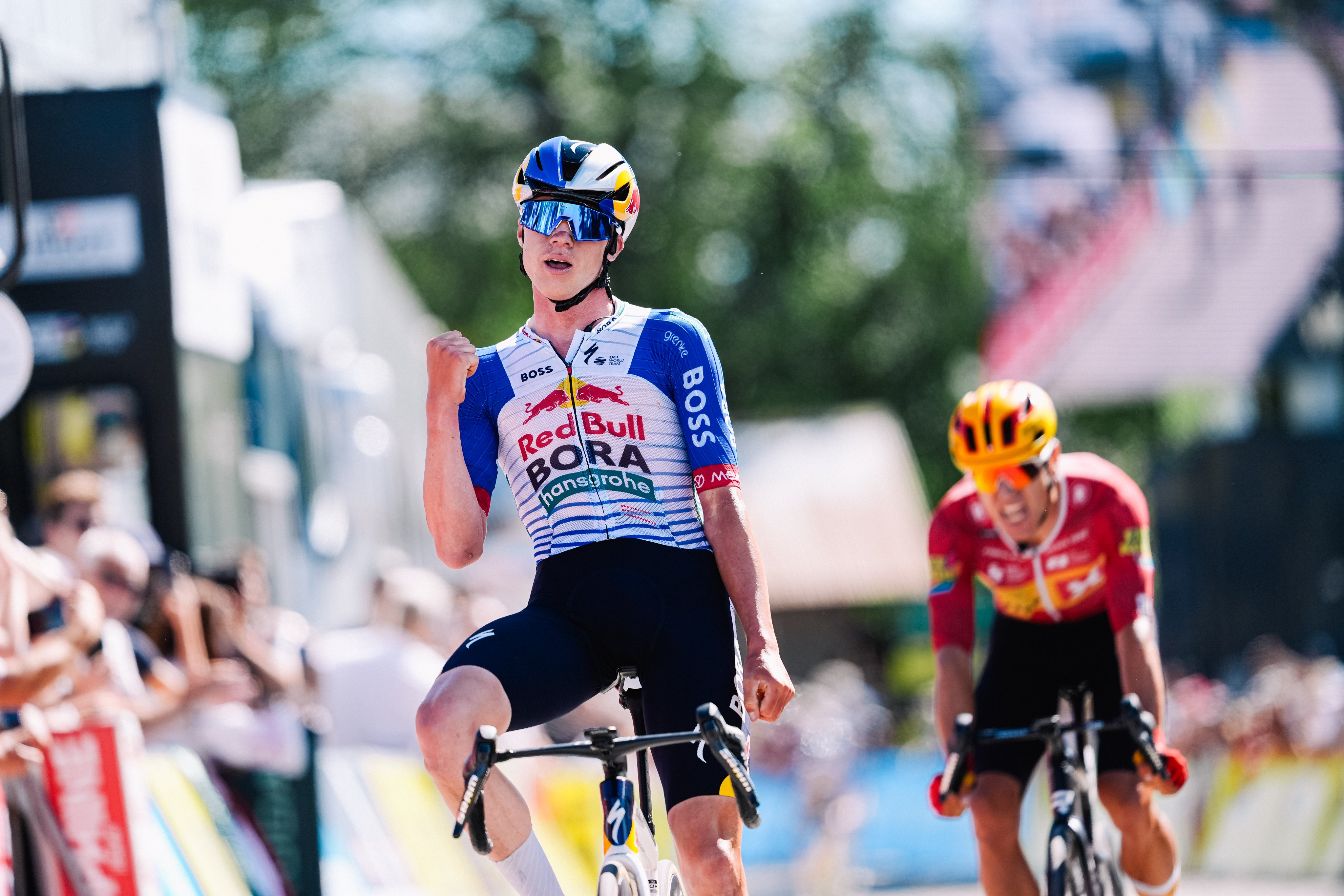 🚨🏆🚴🏻‍♂️🇫🇷Tour Auvergne - Rhône-Alpes: Van Gils beffa Johannessen allo sprint!🇧🇪