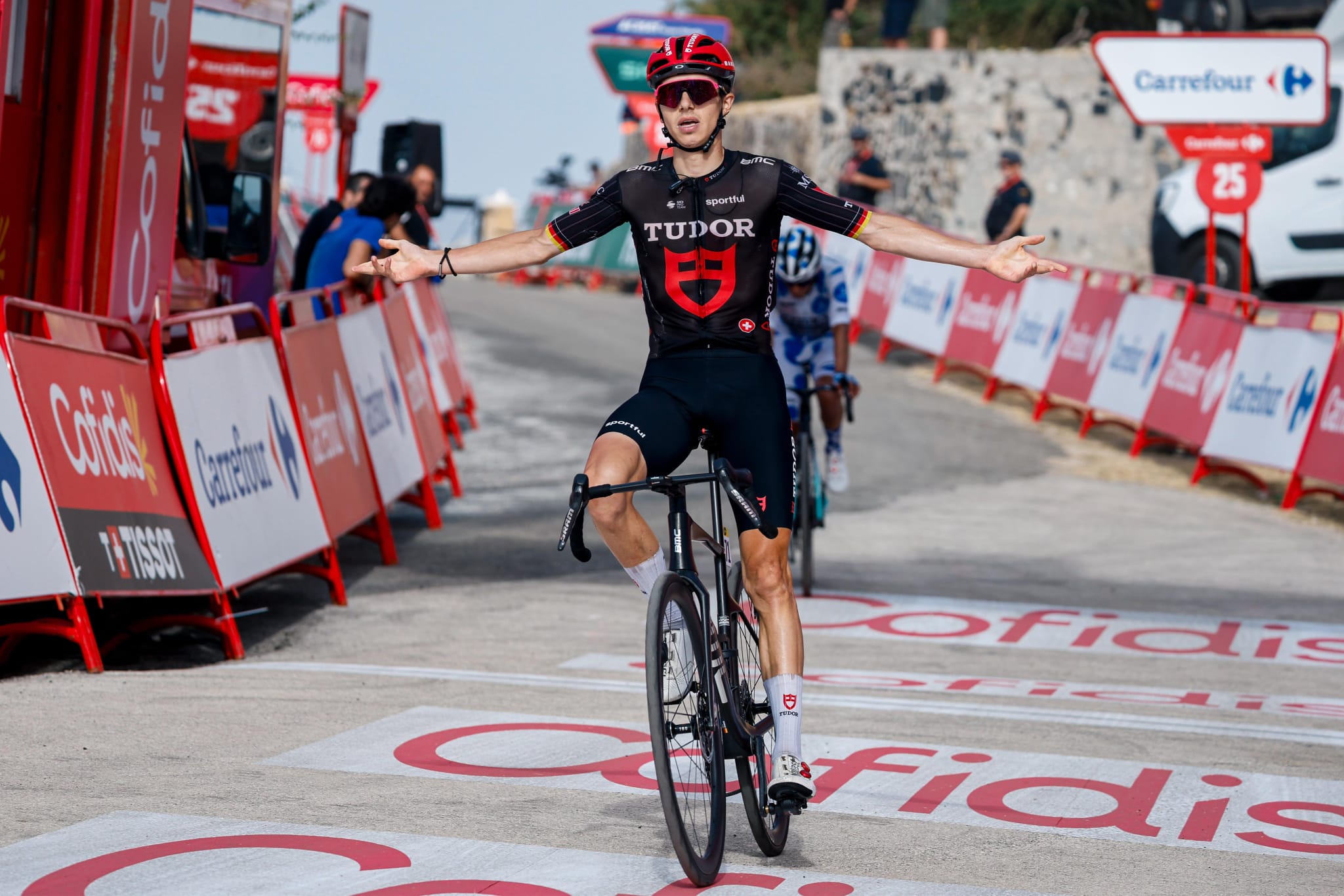 VUELTA ESPANA - 14^ TAPPA: BRENNER DOMA LA SIERRA DE LA PANDERA, GALL SCAVALCA ROGLIC IN CLASSIFICA