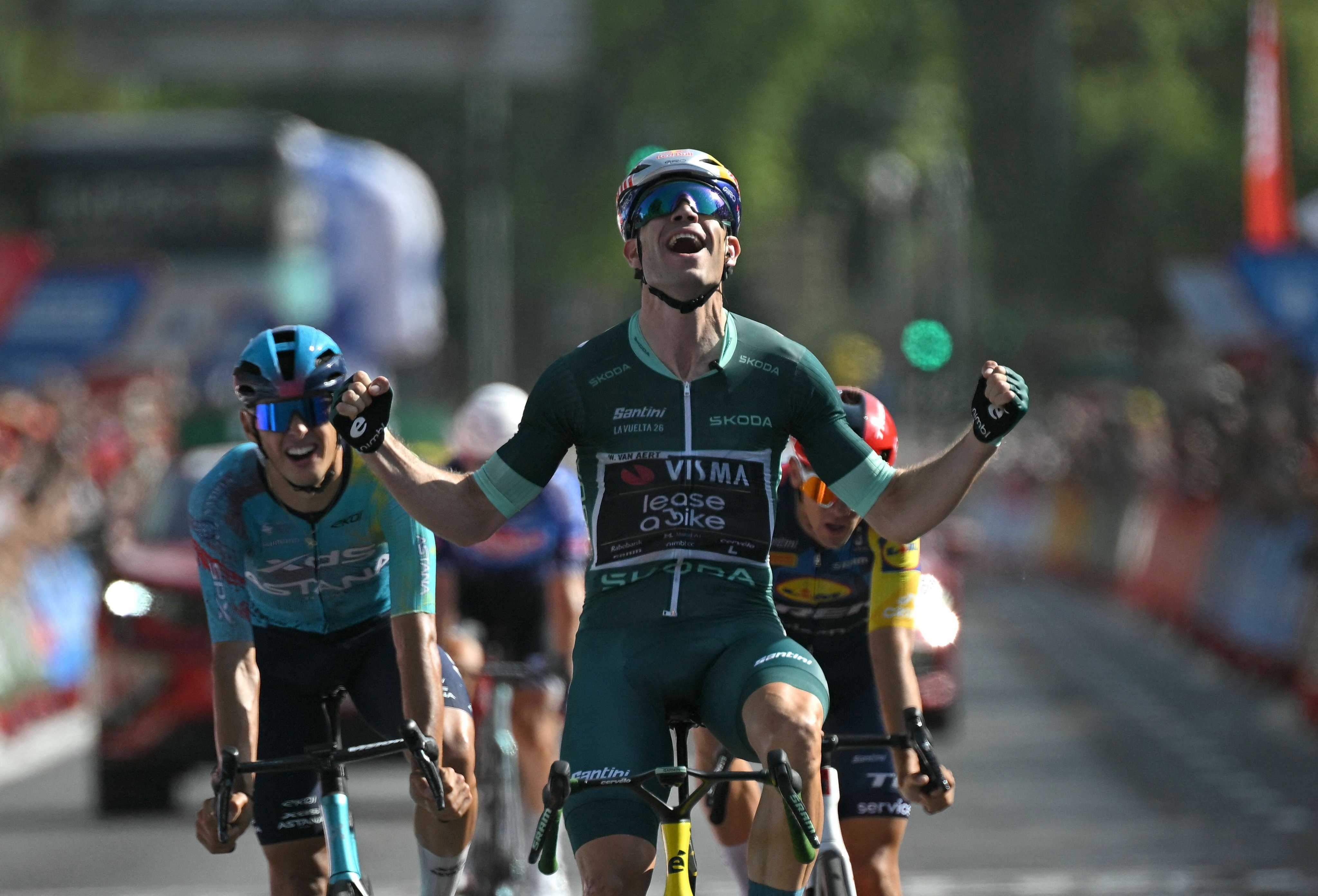 VUELTA A ESPAÑA - TAPPA 15^ : ANCORA VAN AERT A CÓRDOBA!